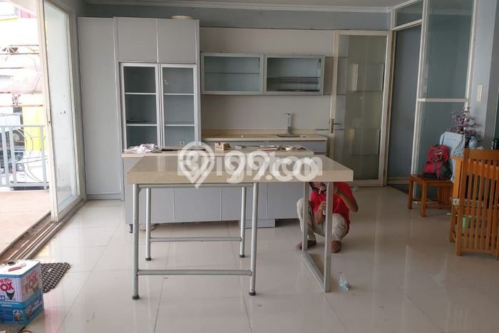 FOR SALE! Ruko di Sawahan Surabaya, LT 180m2, LB 240m2 FOR SALE! Ruko di Sawahan Surabaya, LT 180m2, LB 240m2