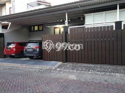 Hunian Elit LB 200m2 Siap Pakai Desain Elegan di Citraland, Surabaya Hunian Elit LB 200m2 Siap Pakai Desain Elegan di Citraland, Surabaya