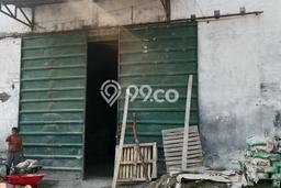 Unit Gudang disewakan di Margomulyo Surabaya dengan LT 600m2 / LB 480m2 Unit Gudang disewakan di Margomulyo Surabaya dengan LT 600m2 / LB 480m2