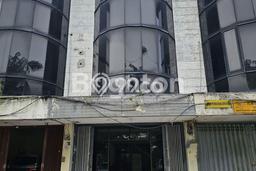 Ruko Bagus LT 125m2 LB 325m2 Dijual di Sedati Sidoarjo Ruko Bagus LT 125m2 LB 325m2 Dijual di Sedati Sidoarjo