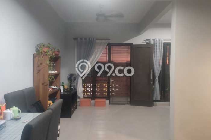 Jual Rumah Eksklusif 3 KT di Graha Raya, Tangerang Selatan Jual Rumah Eksklusif 3 KT di Graha Raya, Tangerang Selatan