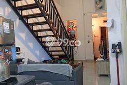 Rumah Luas Asri 2 KT Siap Huni di Graha Raya Tangerang Selatan Rumah Luas Asri 2 KT Siap Huni di Graha Raya Tangerang Selatan