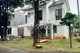 Ready to Use! Premium House LT 315m2 Desain Elegan di BSD Ready to Use! Premium House LT 315m2 Desain Elegan di BSD