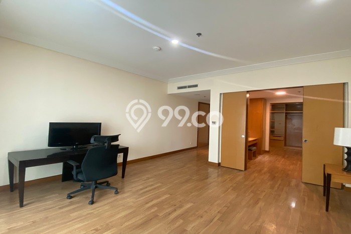 Apartemen Sewa 3 Kamar Hemat Siap Huni di Jakarta Selatan, Luas 203m2 Apartemen Sewa 3 Kamar Hemat Siap Huni di Jakarta Selatan, Luas 203m2