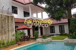 Jual Rumah Mewah Elegan Dengan View Eksklusif di Kemang, Jakarta Selatan Jual Rumah Mewah Elegan Dengan View Eksklusif di Kemang, Jakarta Selatan