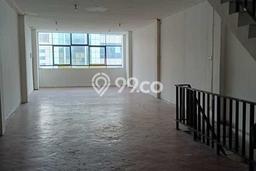 LOKASI POTENSIAL! Ruko For Rent di Jembatan Lima, Luas 383m², Ready Bisnis LOKASI POTENSIAL! Ruko For Rent di Jembatan Lima, Luas 383m², Ready Bisnis