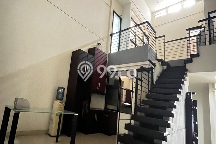 Rumah Elit Modern Tanpa Renovasi di Jelambar Jakarta Barat Rumah Elit Modern Tanpa Renovasi di Jelambar Jakarta Barat