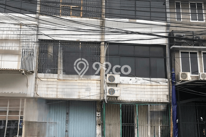 Ruko Bagus Dijual LB 180m2 Lokasi Strategis Jakarta Barat Area Cocok untuk Bisnis Ruko Bagus Dijual LB 180m2 Lokasi Strategis Jakarta Barat Area Cocok untuk Bisnis