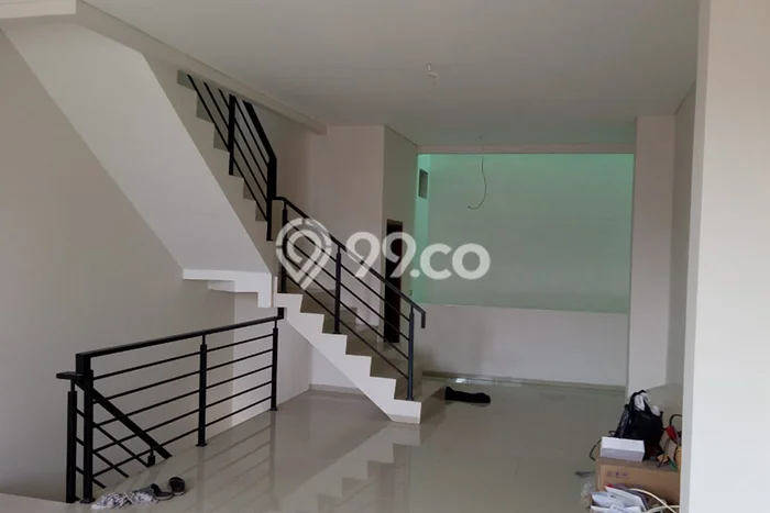 Ruko Dijual di Jakarta Barat LT 50m2 & LB 200m2 Lokasi Terbaik! Ruko Dijual di Jakarta Barat LT 50m2 & LB 200m2 Lokasi Terbaik!