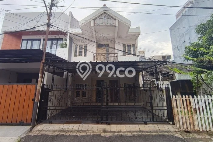 Rumah Strategis Modern Lb 140m2 di Kelapa Gading, Jakarta Utara Rumah Strategis Modern Lb 140m2 di Kelapa Gading, Jakarta Utara