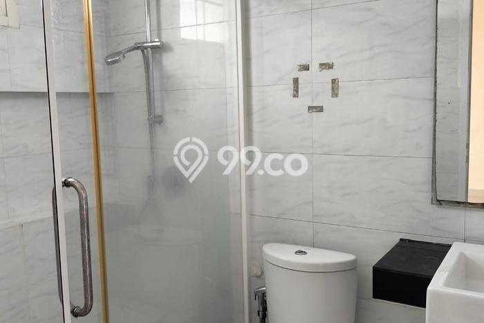 Jual Rumah Luas Elegan Dengan View Cantik di Green Lake City, Jakarta Barat Jual Rumah Luas Elegan Dengan View Cantik di Green Lake City, Jakarta Barat