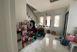 Rumah Elit LB 231m2 Siap Pakai Desain Elegan di Alam Sutera, Tangerang Rumah Elit LB 231m2 Siap Pakai Desain Elegan di Alam Sutera, Tangerang