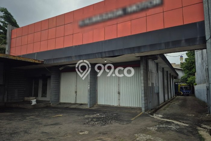 Unit Gudang Disewakan di Cimone di Area Ramai & Strategis Unit Gudang Disewakan di Cimone di Area Ramai & Strategis