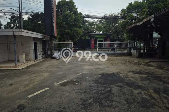 Unit Gudang Disewakan di Cimone di Area Ramai & Strategis Unit Gudang Disewakan di Cimone di Area Ramai & Strategis