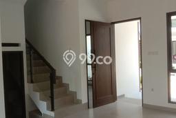 Hunian Cantik Minimalis Lb 104m2 di Cinere, Depok Hunian Cantik Minimalis Lb 104m2 di Cinere, Depok