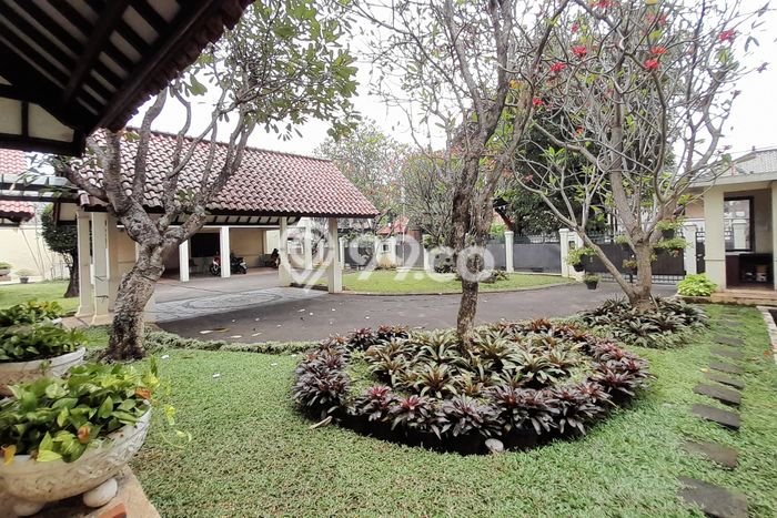 Rumah Elit Modern Siap Huni di Bambu Apus Jakarta Timur Rumah Elit Modern Siap Huni di Bambu Apus Jakarta Timur