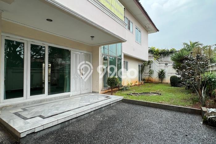 Jual Rumah Mewah Elegan Dengan View Eksklusif di Ampera, Jakarta Selatan Jual Rumah Mewah Elegan Dengan View Eksklusif di Ampera, Jakarta Selatan