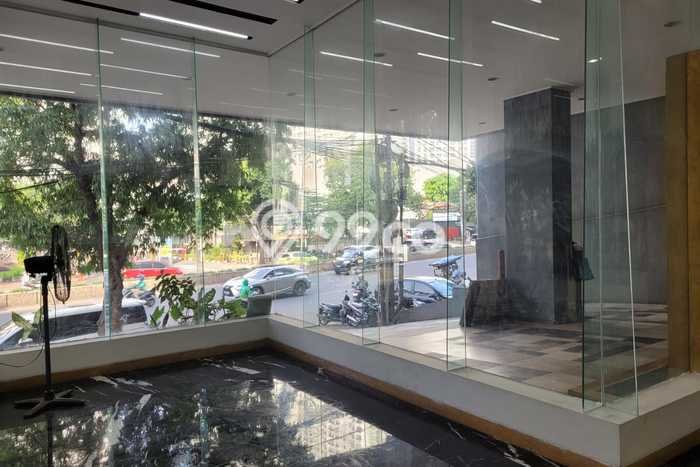 LOKASI STRATEGIS! Kantor Kawasan , Luas 1500m2m², Pusat Komersial, Jalan Utama LOKASI STRATEGIS! Kantor Kawasan , Luas 1500m2m², Pusat Komersial, Jalan Utama