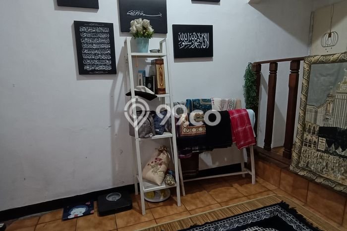 Rumah Modern Cantik 5 KT Bisa Langsung Pindah di Cinere Rumah Modern Cantik 5 KT Bisa Langsung Pindah di Cinere