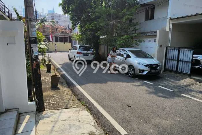 Rumah Luxury Modern Siap Huni di Bendungan Hilir Jakarta Pusat Rumah Luxury Modern Siap Huni di Bendungan Hilir Jakarta Pusat