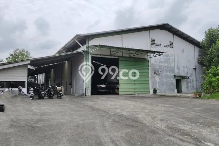 AREA BISNIS! Pabrik Kawasan Sepatan, Luas 2598m2m², Jalan Utama, Ramai AREA BISNIS! Pabrik Kawasan Sepatan, Luas 2598m2m², Jalan Utama, Ramai