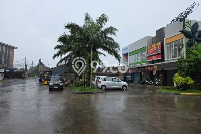 Ruko bagus disewakan di Cisauk Tangerang dengan LB 100m2 harga sewa terbaik Ruko bagus disewakan di Cisauk Tangerang dengan LB 100m2 harga sewa terbaik