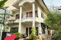 Dijual Rumah Luas Elegan Dengan View Cantik di Jelambar, Jakarta Barat Dijual Rumah Luas Elegan Dengan View Cantik di Jelambar, Jakarta Barat