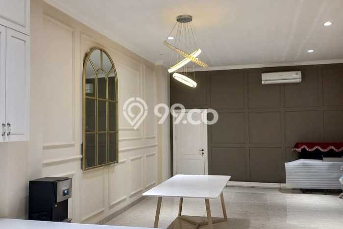 Ruko Dijual di Kebayoran Lama LT 134m2, LB 450m2 untuk Investasi Ruko Dijual di Kebayoran Lama LT 134m2, LB 450m2 untuk Investasi