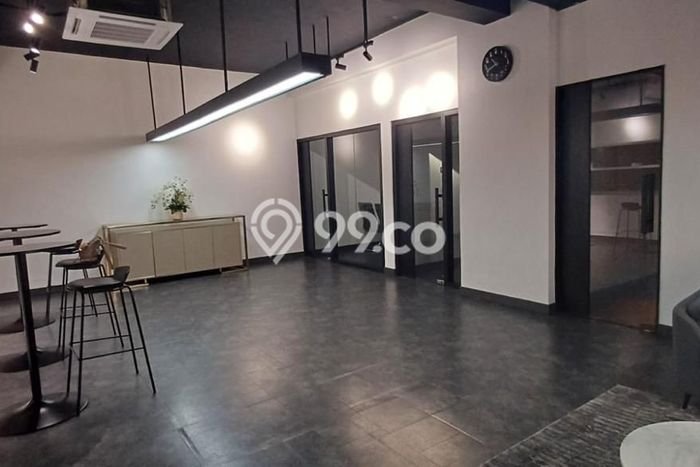 Rumah Bagus Disewakan di Pakubuwono, Jakarta Selatan LT 500m2, LB 382m2 Rumah Bagus Disewakan di Pakubuwono, Jakarta Selatan LT 500m2, LB 382m2