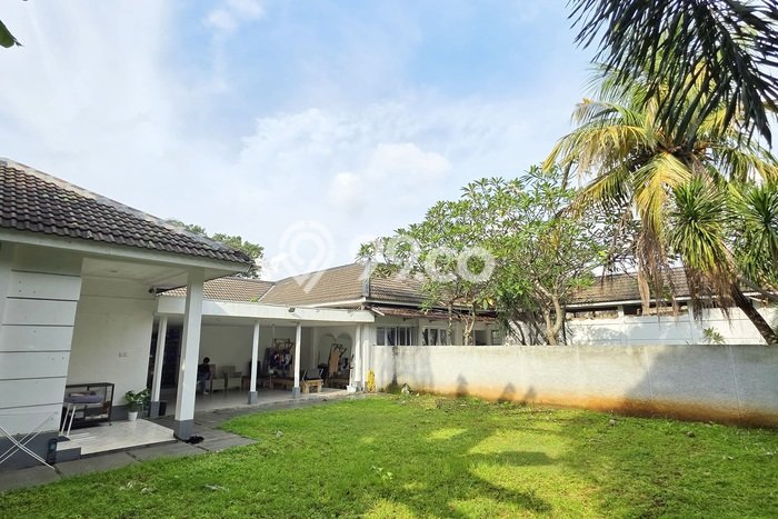 Rumah Modern LB/LT 300m2/969m2 Dijual Area Bangka, Jakarta Selatan Rumah Modern LB/LT 300m2/969m2 Dijual Area Bangka, Jakarta Selatan