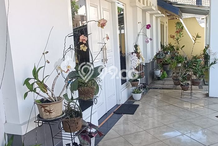 Dijual Cepat Rumah Bagus Siap Huni LB 250m2 di Tingkir, Salatiga Dijual Cepat Rumah Bagus Siap Huni LB 250m2 di Tingkir, Salatiga