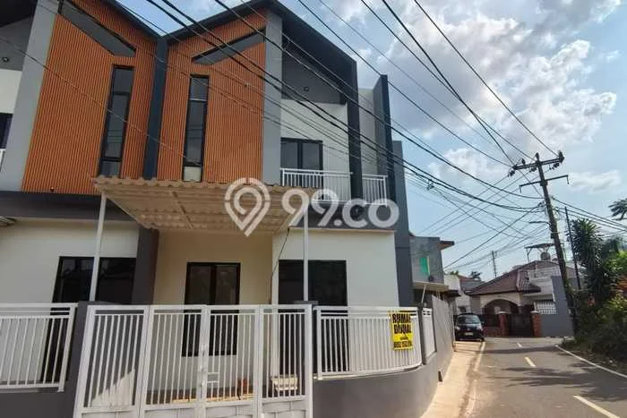 For Sale Rumah 3 Kamar Lokasi Strategis Bagus dan Strategis di Serpong For Sale Rumah 3 Kamar Lokasi Strategis Bagus dan Strategis di Serpong
