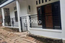 Jual Rumah Strategis Bagus Punya 3 KT di Serpong Tangerang Selatan - Jual Rumah Strategis Bagus Punya 3 KT di Serpong Tangerang Selatan -