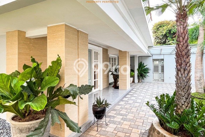 Rumah Luxury Modern Siap Huni di Kuningan Jakarta Selatan Rumah Luxury Modern Siap Huni di Kuningan Jakarta Selatan