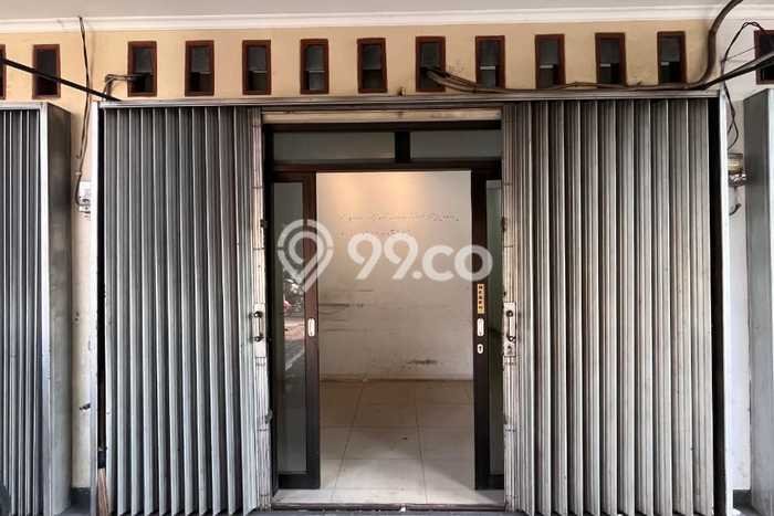 Ruko Bagus LT 89m2 LB 200m2 Dijual di Duren Sawit Jakarta Timur Ruko Bagus LT 89m2 LB 200m2 Dijual di Duren Sawit Jakarta Timur