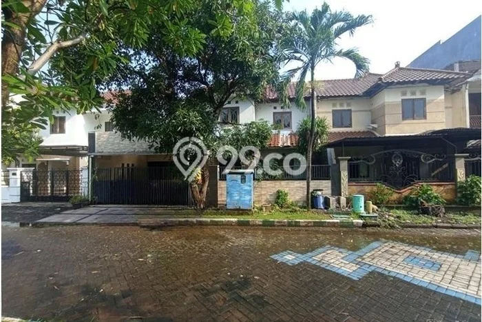 JUAL CEPAT! Rumah Siap Huni Lokasi Premium Sidoarjo, Luas 300m2m² LB 200m2m² JUAL CEPAT! Rumah Siap Huni Lokasi Premium Sidoarjo, Luas 300m2m² LB 200m2m²