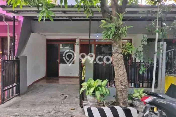 Rumah Asri area Surabaya Kota, 1 KM, Free Banjir Rumah Asri area Surabaya Kota, 1 KM, Free Banjir