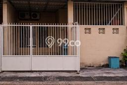 For Sale Rumah 2 Kamar Lokasi Ideal Bagus dan Strategis di Rungkut For Sale Rumah 2 Kamar Lokasi Ideal Bagus dan Strategis di Rungkut