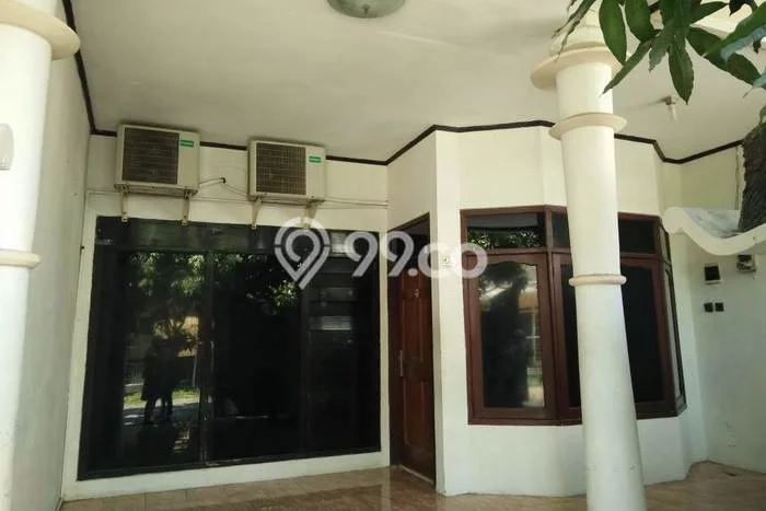 Disewakan! Rumah 3 Kamar Tidur &
2 Kamar Mandi di Surabaya Kota, Surabaya Disewakan! Rumah 3 Kamar Tidur &
2 Kamar Mandi di Surabaya Kota, Surabaya