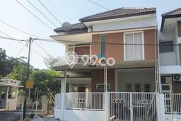 Hunian Cantik Minimalis Lb 155m2 di Rungkut, Surabaya Hunian Cantik Minimalis Lb 155m2 di Rungkut, Surabaya