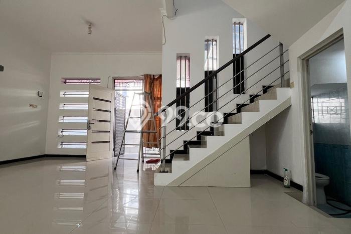 Dijual Rumah 2 Kamar Lokasi Strategis Bagus dan Strategis di Kenjeran Dijual Rumah 2 Kamar Lokasi Strategis Bagus dan Strategis di Kenjeran