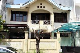 Dijual Rumah Mewah Megah Dengan View Eksklusif di Margorejo, Surabaya Dijual Rumah Mewah Megah Dengan View Eksklusif di Margorejo, Surabaya