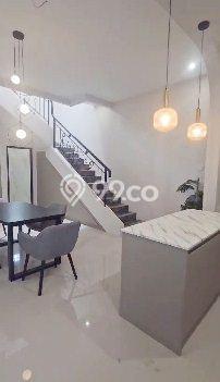 Dijual Rumah 4 Kamar Lokasi Ideal Bagus dan Strategis di Wonokromo Dijual Rumah 4 Kamar Lokasi Ideal Bagus dan Strategis di Wonokromo