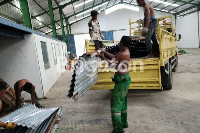 Gudang disewakan lokasi strategis Sungai Pinang Samarinda 800m2 Gudang disewakan lokasi strategis Sungai Pinang Samarinda 800m2