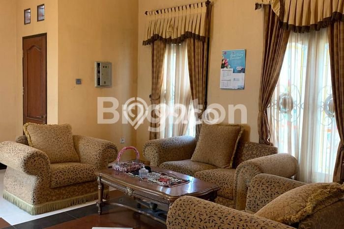 Siap Huni Rumah Mewah 6 Kamar di Loa Janan Ilir Dekat ke Mana Saja Siap Huni Rumah Mewah 6 Kamar di Loa Janan Ilir Dekat ke Mana Saja