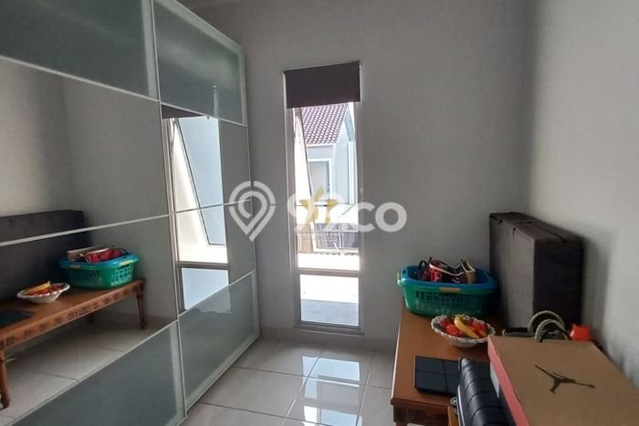 For Sale Hunian Rumah Terawat 3 KT di Gading Serpong, Tangerang For Sale Hunian Rumah Terawat 3 KT di Gading Serpong, Tangerang