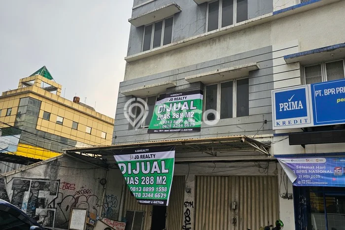 Ruko Dijual di Ciputat LT 288m2, LB 500m2 untuk Investasi Ruko Dijual di Ciputat LT 288m2, LB 500m2 untuk Investasi