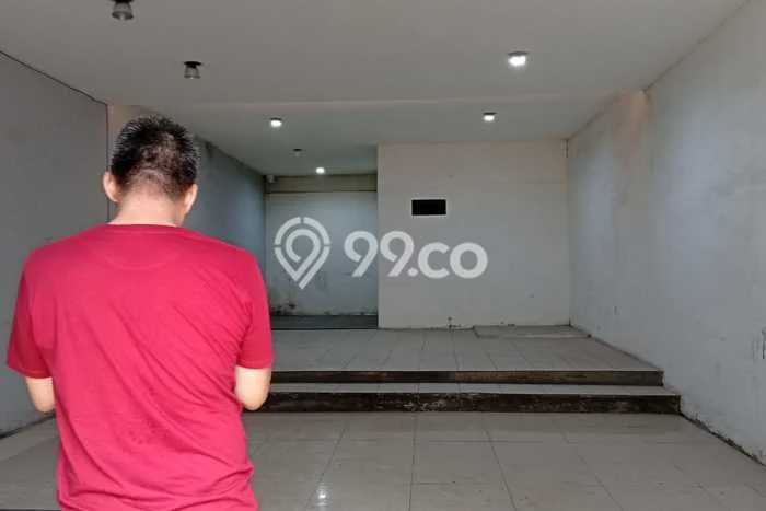 Disewakan Komersial di Kawasan Ramai Kedoya Luas 140m2 Disewakan Komersial di Kawasan Ramai Kedoya Luas 140m2