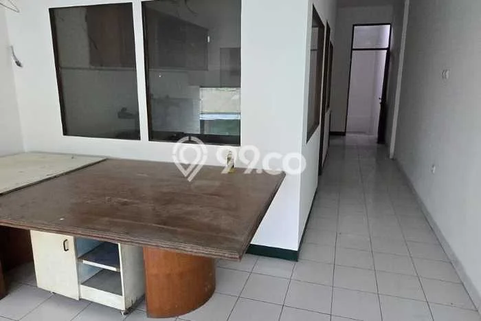 Unit Komersial Disewakan di Jakarta Barat Area Strategis Harga Kompetitif Unit Komersial Disewakan di Jakarta Barat Area Strategis Harga Kompetitif