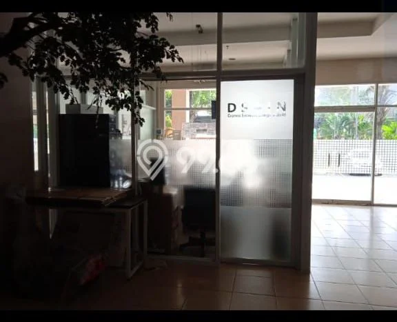 Unit Komersial Dijual di Kebon Jeruk Jakarta Barat 12m2 Unit Komersial Dijual di Kebon Jeruk Jakarta Barat 12m2
